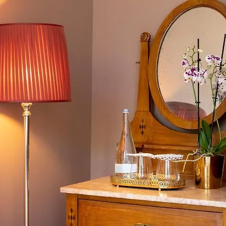 The Grove Country house