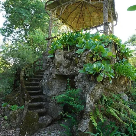 Country house The Grove Guimaraes
