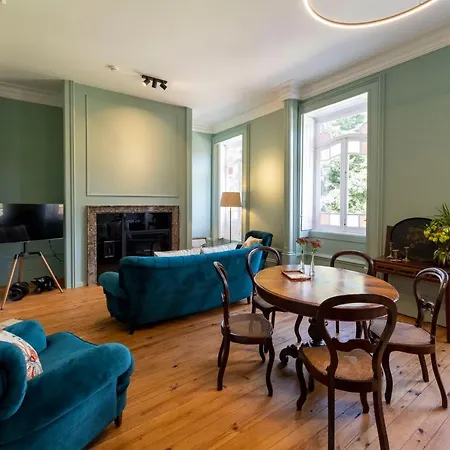 The Grove * Guimarães