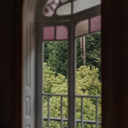 The Grove Country house