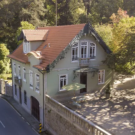 בית כפרי The Grove