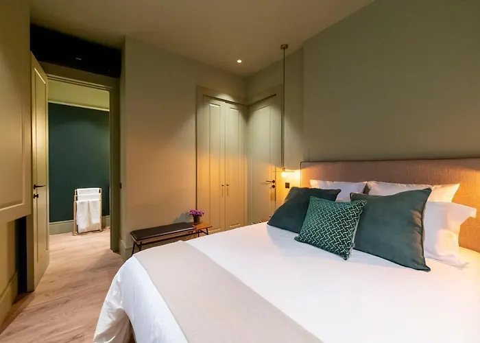 The Grove * Guimarães