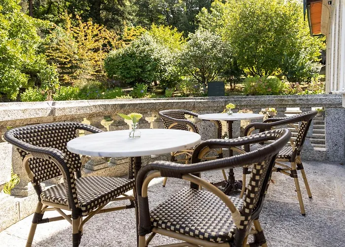 Летний дом The Grove